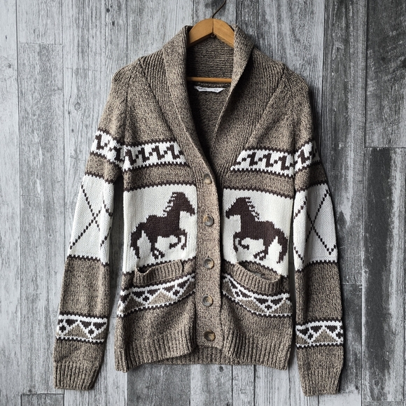 Bluenotes Sweaters - Bluenotes Horses Equestrian Acrylic Cardigan Sweater Tan Brown Medium